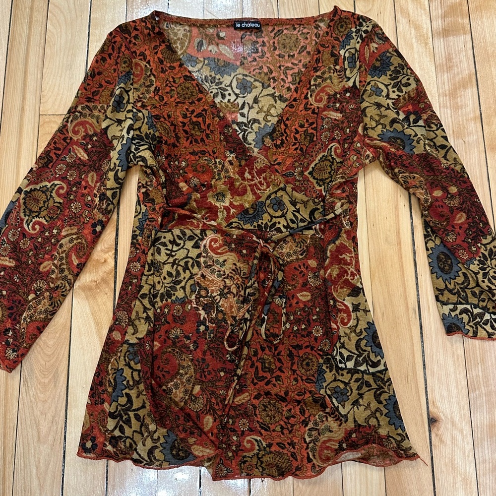 Le chateau Multicolor Wrap Top